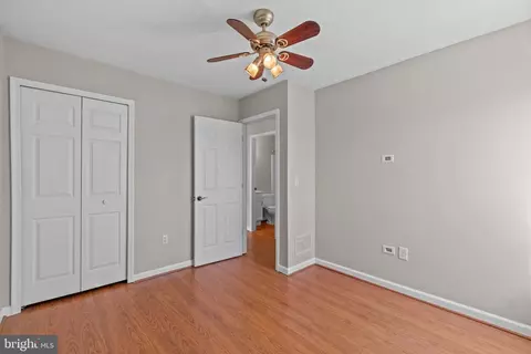 Bedroom - 815 202nd St, Pasadena, MD 21122 photo 2 of 4