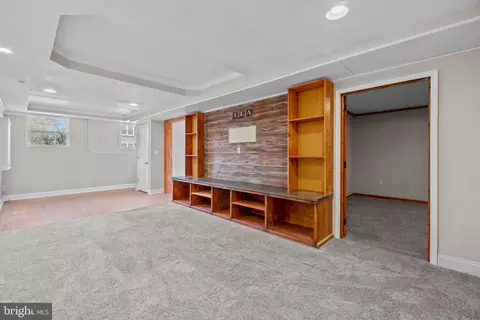 Living - 815 202nd St, Pasadena, MD 21122 photo 3 of 3