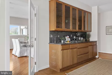 Entry Way - 730 S River Landing Rd, Edgewater, MD 21037 photo 4 of 7