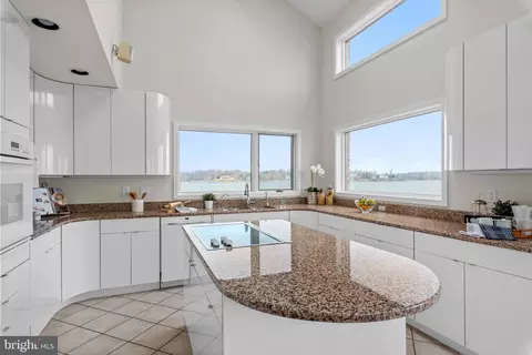 Kitchen - 730 S River Landing Rd, Edgewater, MD 21037 photo 2 of 6