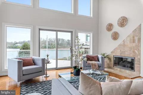 Living - 730 S River Landing Rd, Edgewater, MD 21037 photo 6 of 12