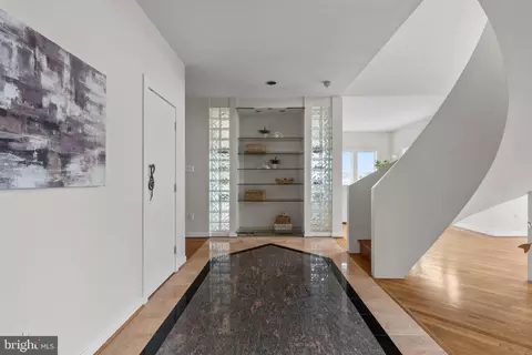 Entry Way - 730 S River Landing Rd, Edgewater, MD 21037 photo 1 of 7