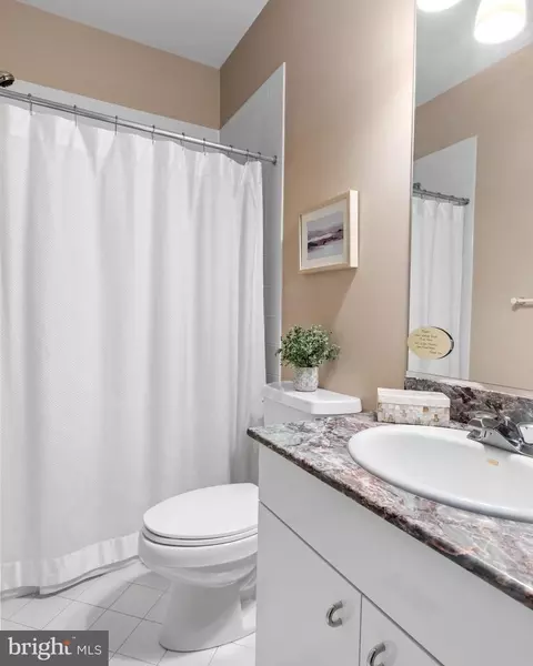 Bath - 730 S River Landing Rd, Edgewater, MD 21037 photo 1 of 5