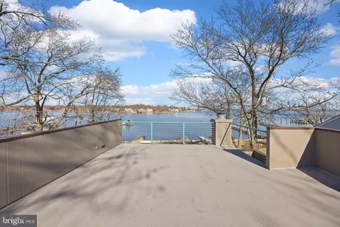 View/Area - 3803 Thomas Point Rd, Annapolis, MD 21403 photo 6 of 13