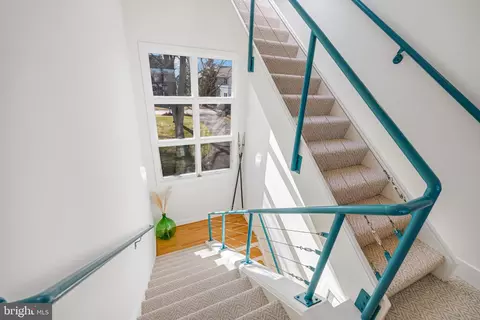 Entry Way - 3803 Thomas Point Rd, Annapolis, MD 21403 photo 1 of 2
