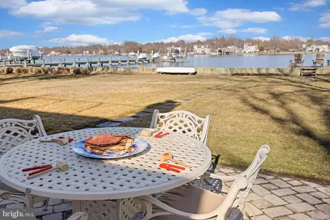 View/Area - 3803 Thomas Point Rd, Annapolis, MD 21403 photo 3 of 13