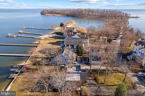 View/Area - 3803 Thomas Point Rd, Annapolis, MD 21403 photo 2 of 13