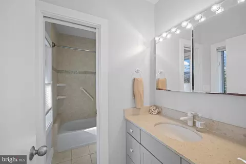 Bath - 3803 Thomas Point Rd, Annapolis, MD 21403 photo 2 of 2