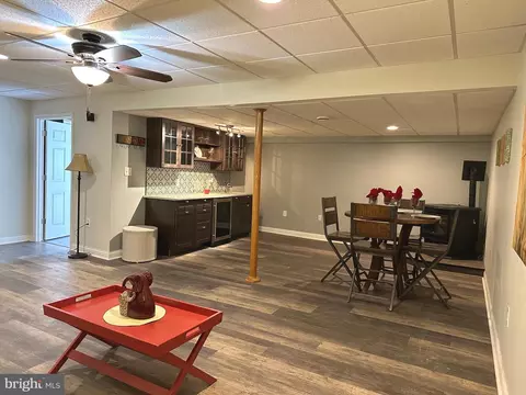 Living - 7748 Edgewood Ave, Pasadena, MD 21122 photo 6 of 7