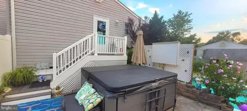 Exterior - 7748 Edgewood Ave, Pasadena, MD 21122 photo 7 of 8