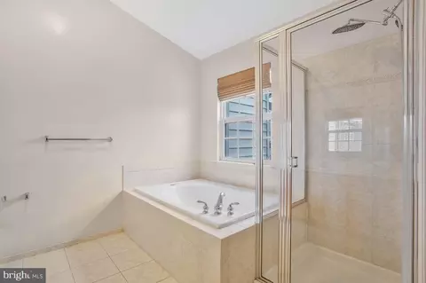Bath - 67 Two Rivers Dr, Edgewater, MD 21037 photo 4 of 5