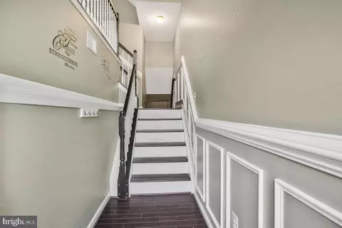 Entry Way - 67 Two Rivers Dr, Edgewater, MD 21037 photo 2 of 3