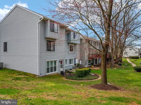 Exterior - 1616 Grason Ln, Crofton, MD 21114 photo 4 of 7