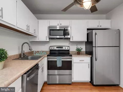 Kitchen - 1616 Grason Ln, Crofton, MD 21114 photo 3 of 4