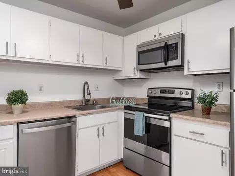 Kitchen - 1616 Grason Ln, Crofton, MD 21114 photo 4 of 4