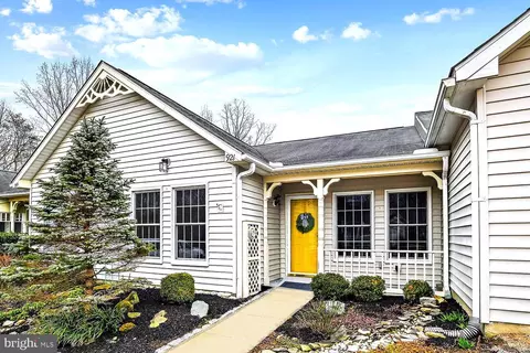 921 Topmast Way, Annapolis, MD 21401