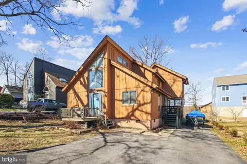 1410 Howard Rd, Annapolis, MD 21403