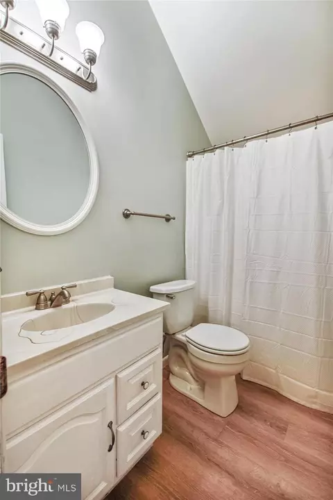 Bath - 1410 Howard Rd, Annapolis, MD 21403 photo 2 of 2