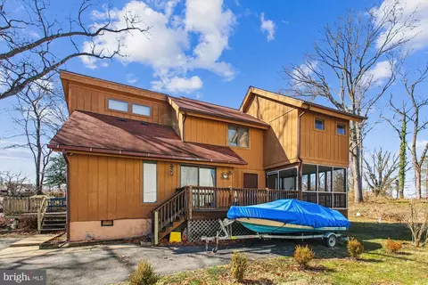 Exterior - 1410 Howard Rd, Annapolis, MD 21403 photo 9 of 11