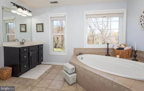 Bath - 184 Irene Ave, Pasadena, MD 21122 photo 4 of 6