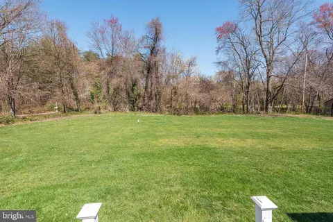 Exterior - 184 Irene Ave, Pasadena, MD 21122 photo 17 of 19