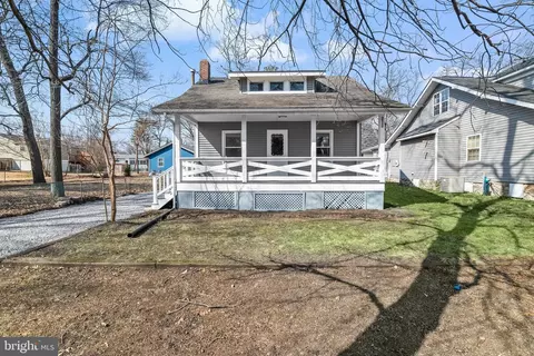 230 Hammarlee Rd, Glen Burnie, MD 21060