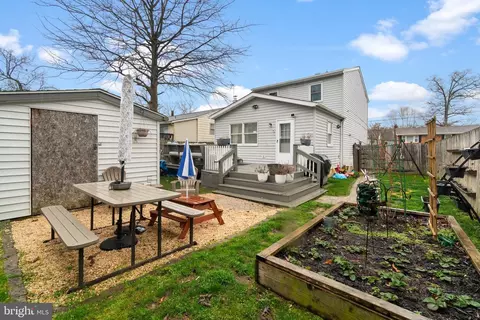 Exterior - 413 Fairmount Dr, Edgewater, MD 21037 photo 13 of 13