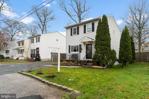 Exterior - 413 Fairmount Dr, Edgewater, MD 21037 photo 4 of 13