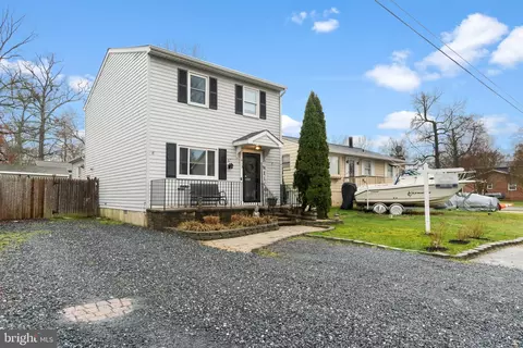 413 Fairmount Dr, Edgewater, MD 21037
