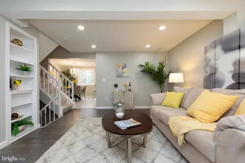Living - 7964 Union Jack Ct, Pasadena, MD 21122 photo 4 of 15