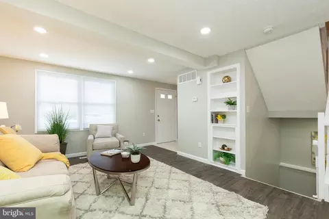 Living - 7964 Union Jack Ct, Pasadena, MD 21122 photo 10 of 15
