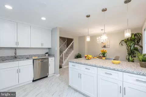 Kitchen - 7964 Union Jack Ct, Pasadena, MD 21122 photo 1 of 7