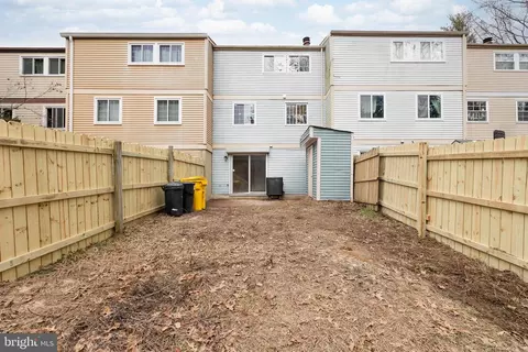 Exterior - 7964 Union Jack Ct, Pasadena, MD 21122 photo 2 of 3