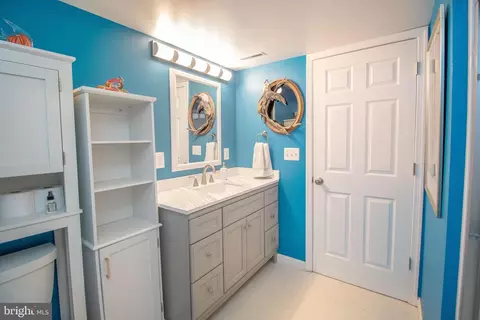 Bath - 245 Brock Bridge Rd, Laurel, MD 20724 photo 5 of 5