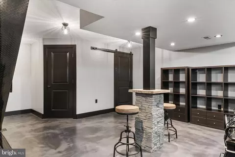 Entry Way - 751 210th St, Pasadena, MD 21122 photo 3 of 5