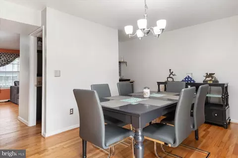 Dining - 751 210th St, Pasadena, MD 21122 photo 2 of 2