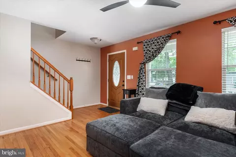 Entry Way - 751 210th St, Pasadena, MD 21122 photo 1 of 5