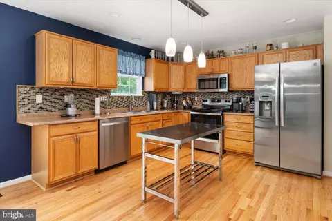 Kitchen - 751 210th St, Pasadena, MD 21122 photo 1 of 2