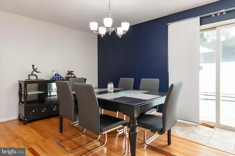 Dining - 751 210th St, Pasadena, MD 21122 photo 1 of 2