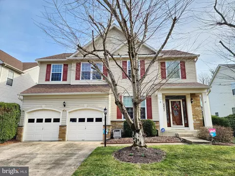 2407 Chelmsford Dr, Crofton, MD 21114