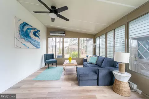Living - 1707 Ridgely Rd, Edgewater, MD 21037 photo 1 of 3