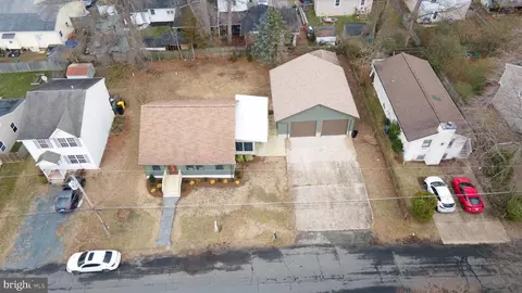 Exterior - 1707 Ridgely Rd, Edgewater, MD 21037 photo 6 of 10