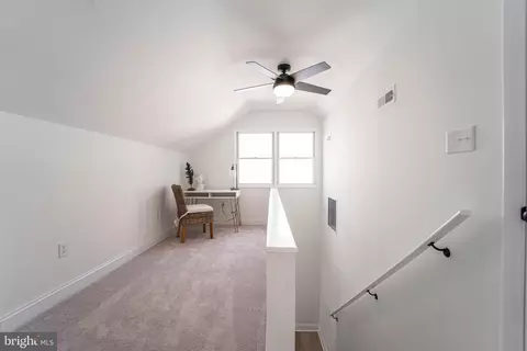 Entry Way - 1707 Ridgely Rd, Edgewater, MD 21037 photo 3 of 4