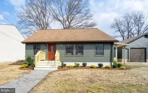 Exterior - 1707 Ridgely Rd, Edgewater, MD 21037 photo 3 of 10