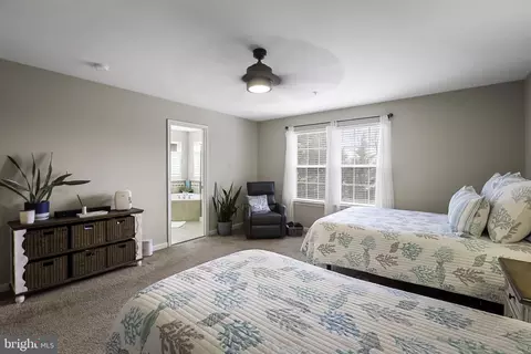 Bedroom - 2313 Meadows Ct, Odenton, MD 21113 photo 6 of 8