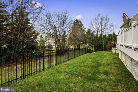 Exterior - 2313 Meadows Ct, Odenton, MD 21113 photo 12 of 12