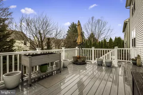 Exterior - 2313 Meadows Ct, Odenton, MD 21113 photo 8 of 12