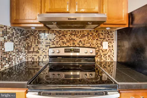 Kitchen - 1892 Eagle Ct, Severn, MD 21144 photo 4 of 8