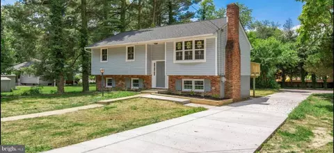 210 List Ave, Pasadena, MD 21122