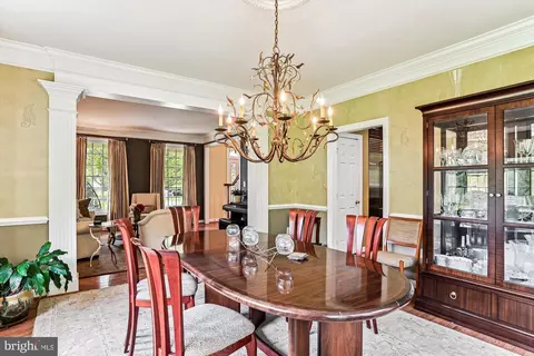 Dining - 3404 Viceroy Ct, Edgewater, MD 21037 photo 2 of 4
